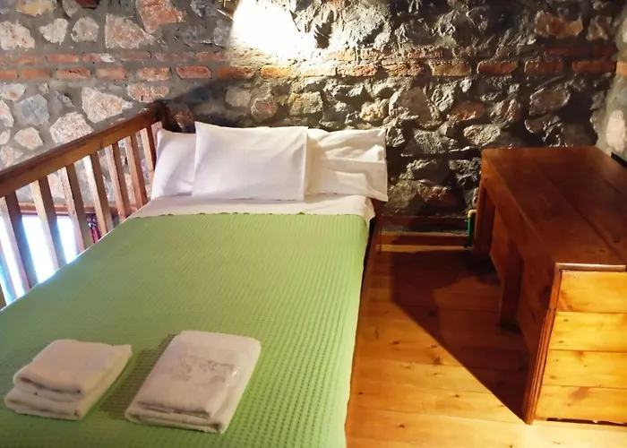Casa La Mundi Chalet Kedhrona